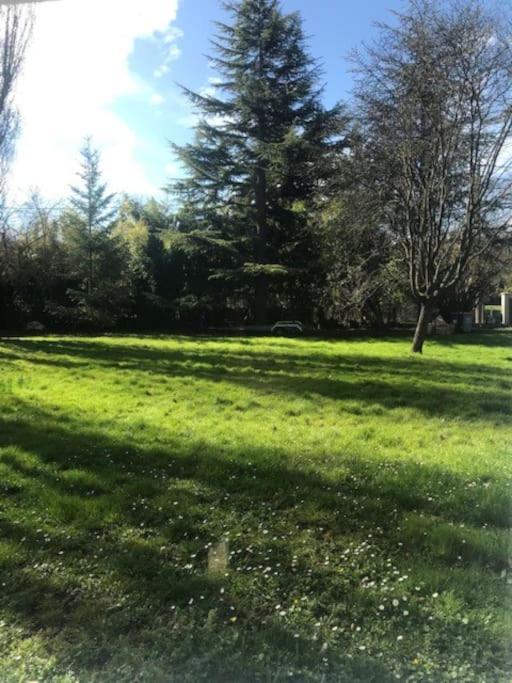 Apartamento Les Bambous Poissy Exterior foto